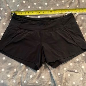 Lululemon short shorts